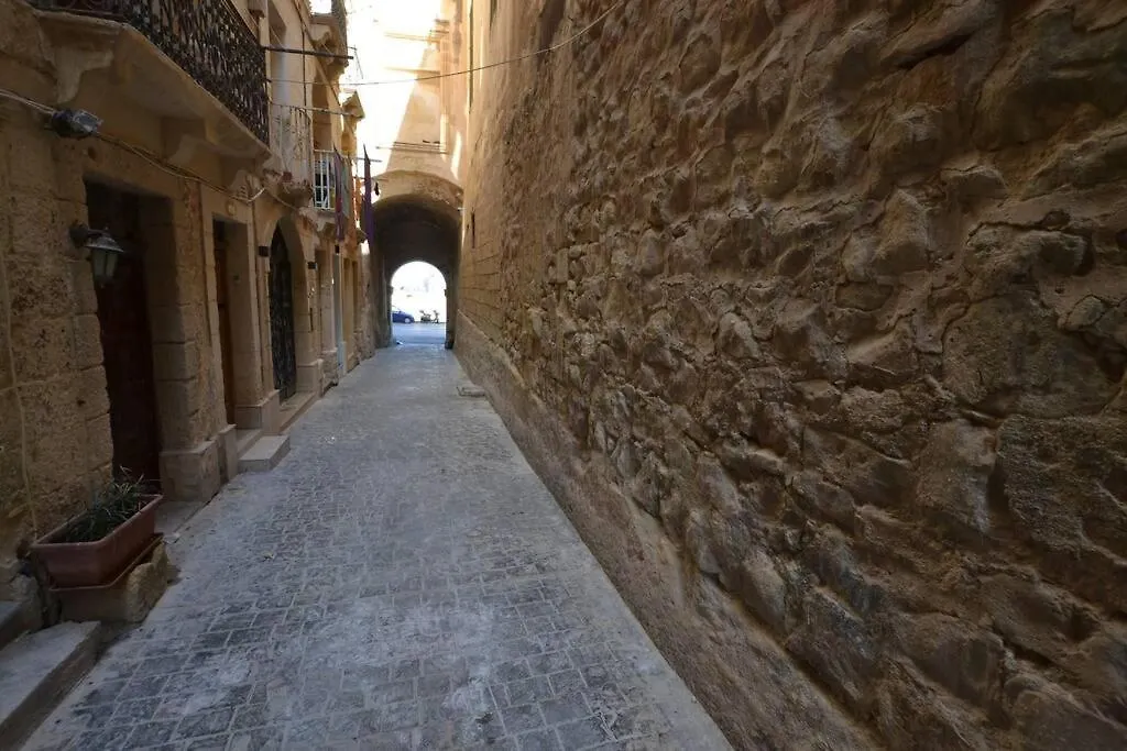 Apartment Vallettadreamsuites Groud Floor Shared Sea View Rooof Terrace Malta